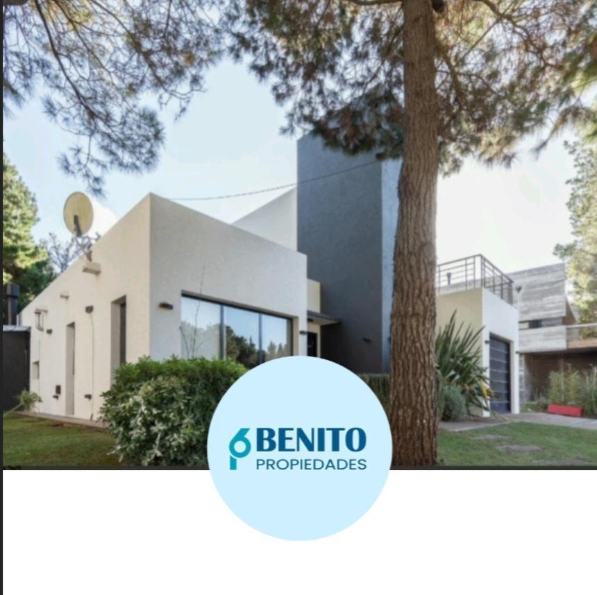 Casa en Venta en Costa Esmeralda. 2