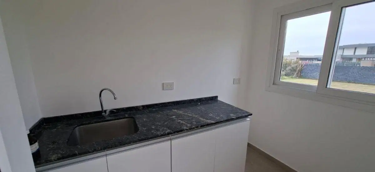 Casa en venta en Santa Ines Canning 3