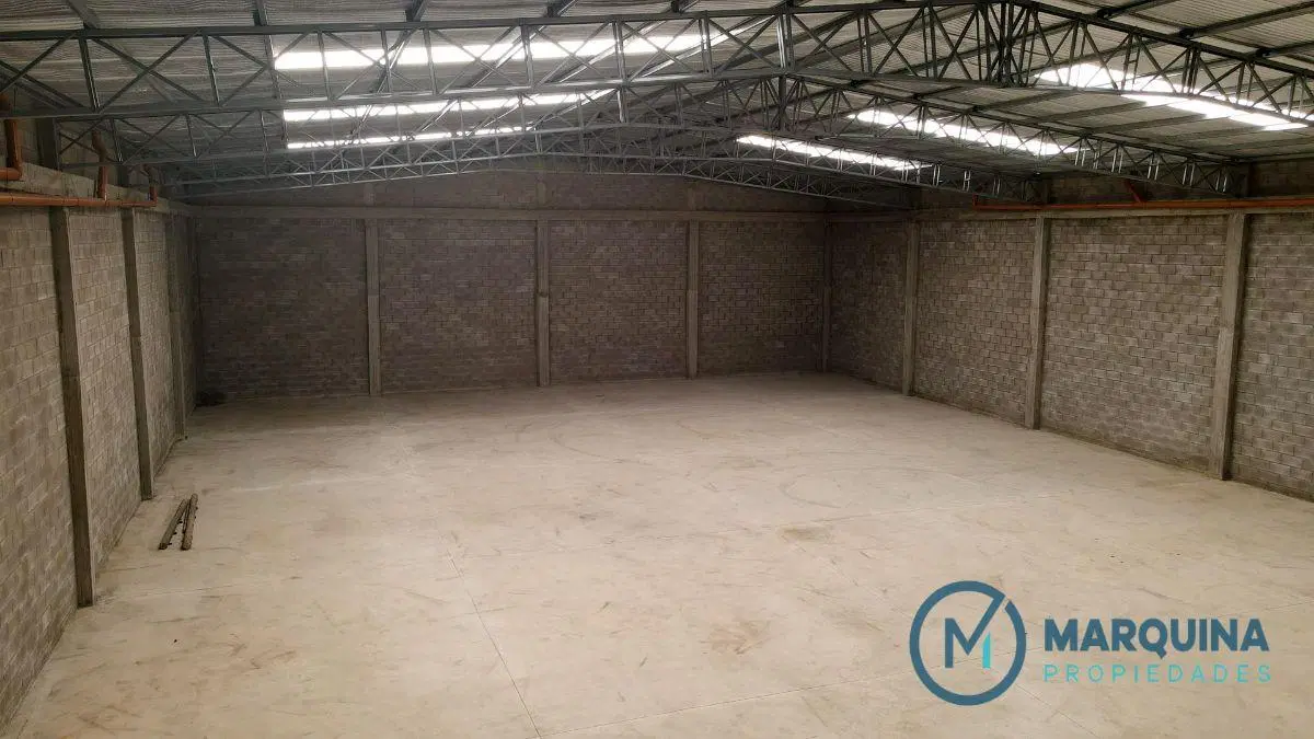 Venta Galpon Deposito 600 m2 Monte Grande 2