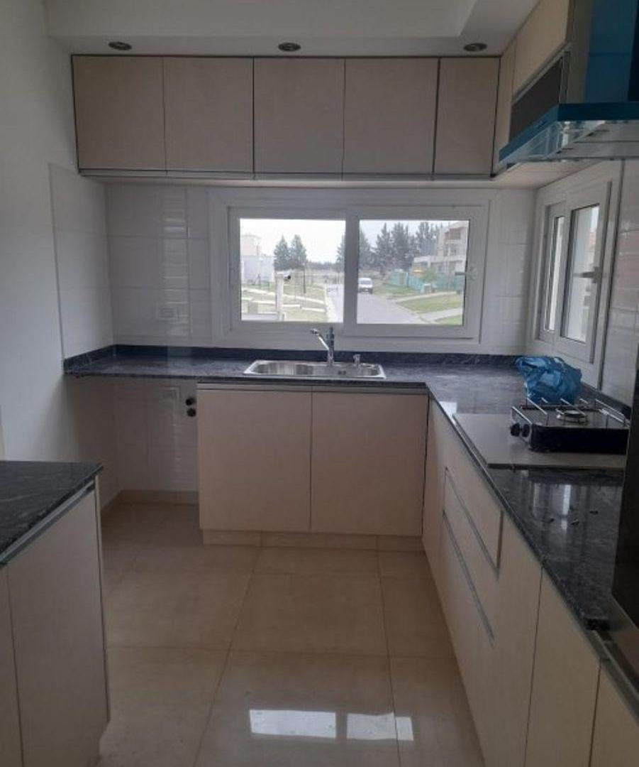 Foto de Casa en venta en Canning- Barrio Santa Inés., imagen 1