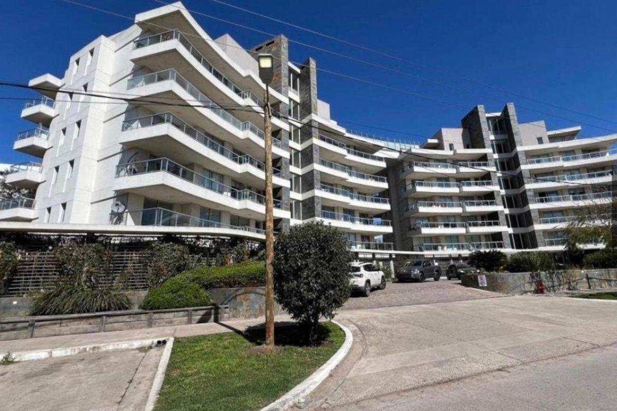 Foto de Departamento 2 ambientes en venta en Canning., imagen 1