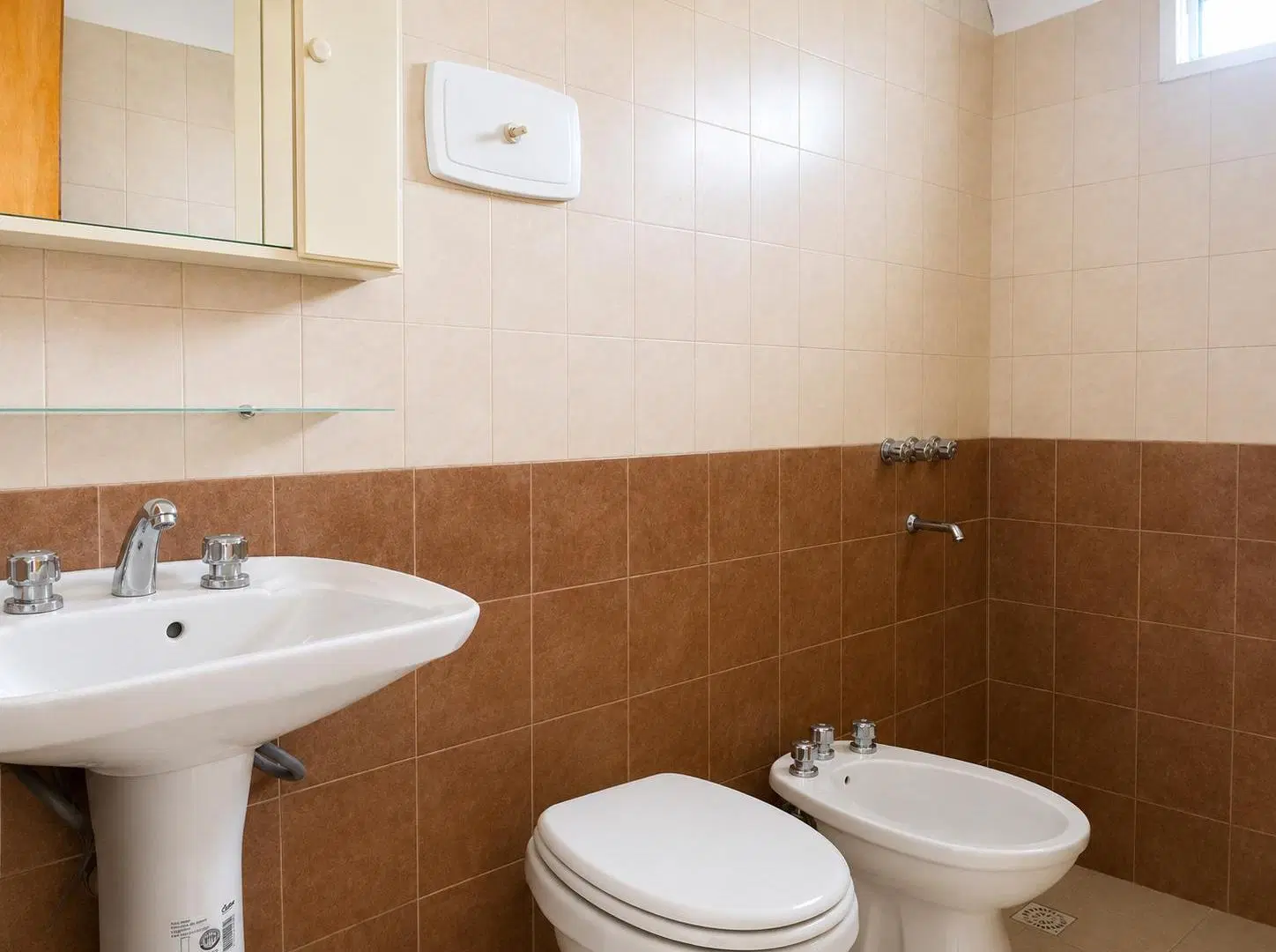 Unquillo Alquiler Casa 1 dormitorio con patio 1