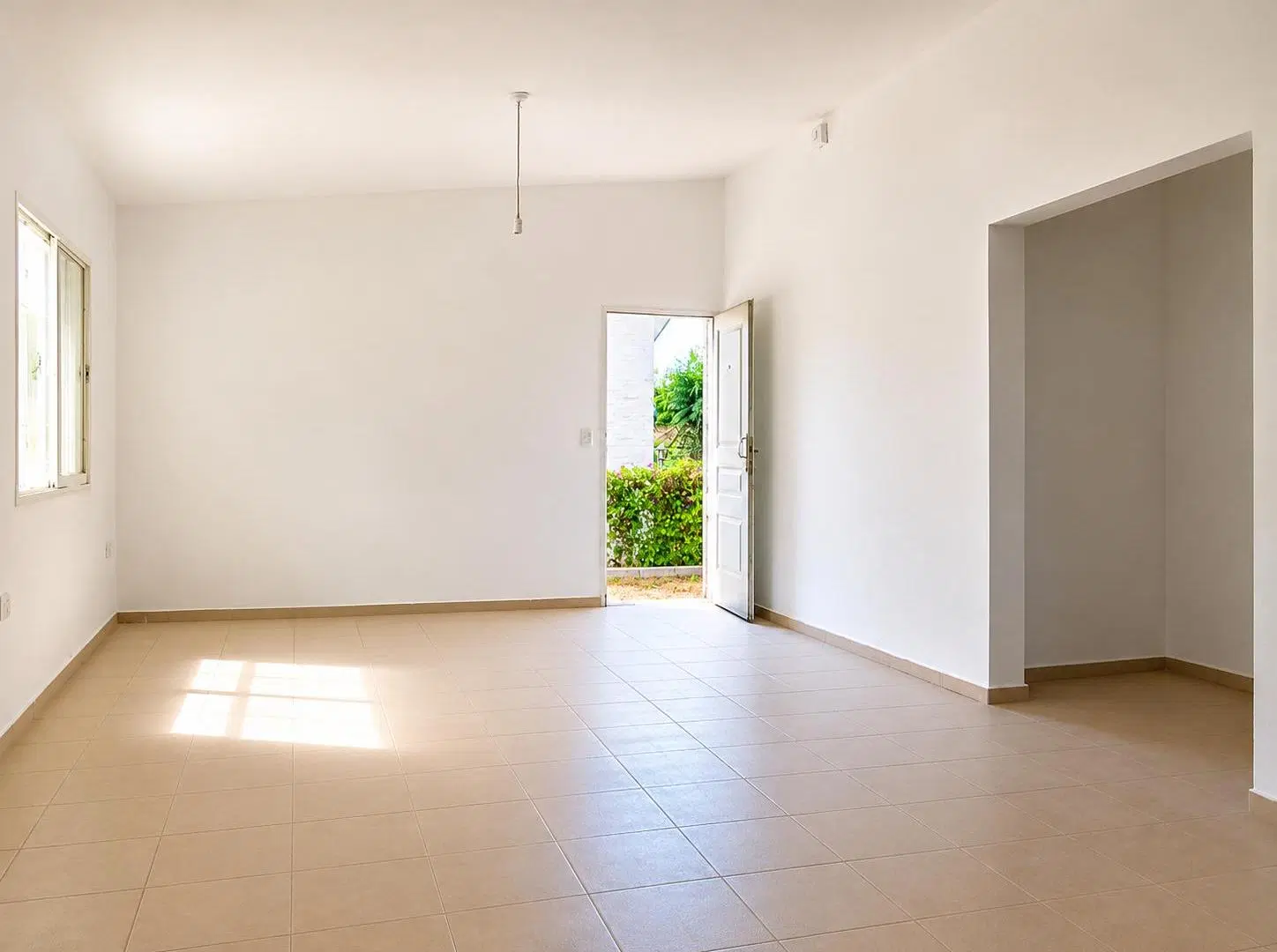 Unquillo Alquiler Casa 1 dormitorio con patio 3