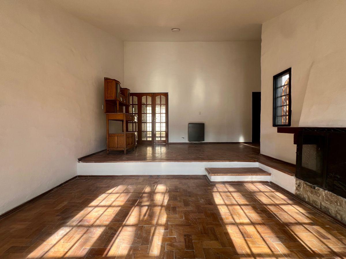 Foto de Urca Alquiler Casa en PB 3 dor. cochera, imagen 2