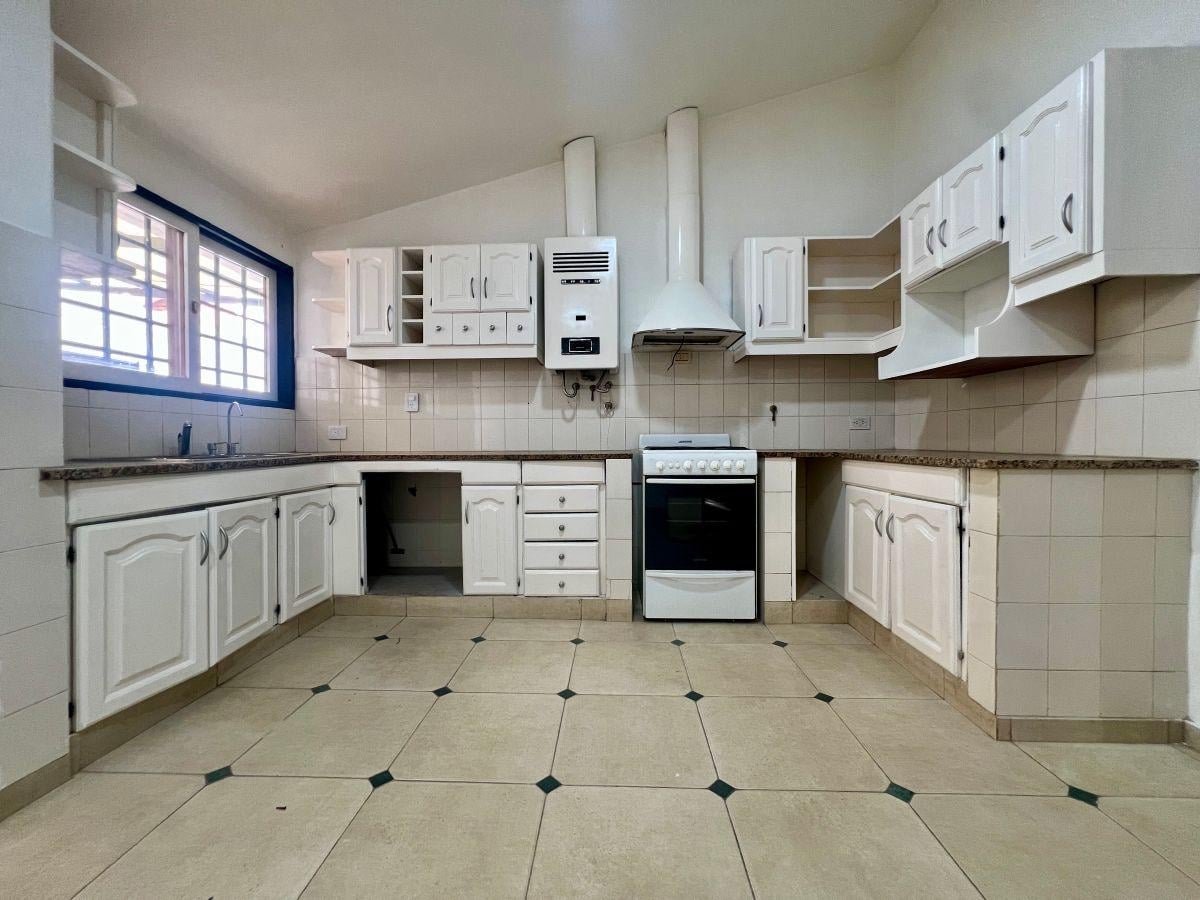 Foto de Urca Alquiler Casa en PB 3 dor. cochera, imagen 5