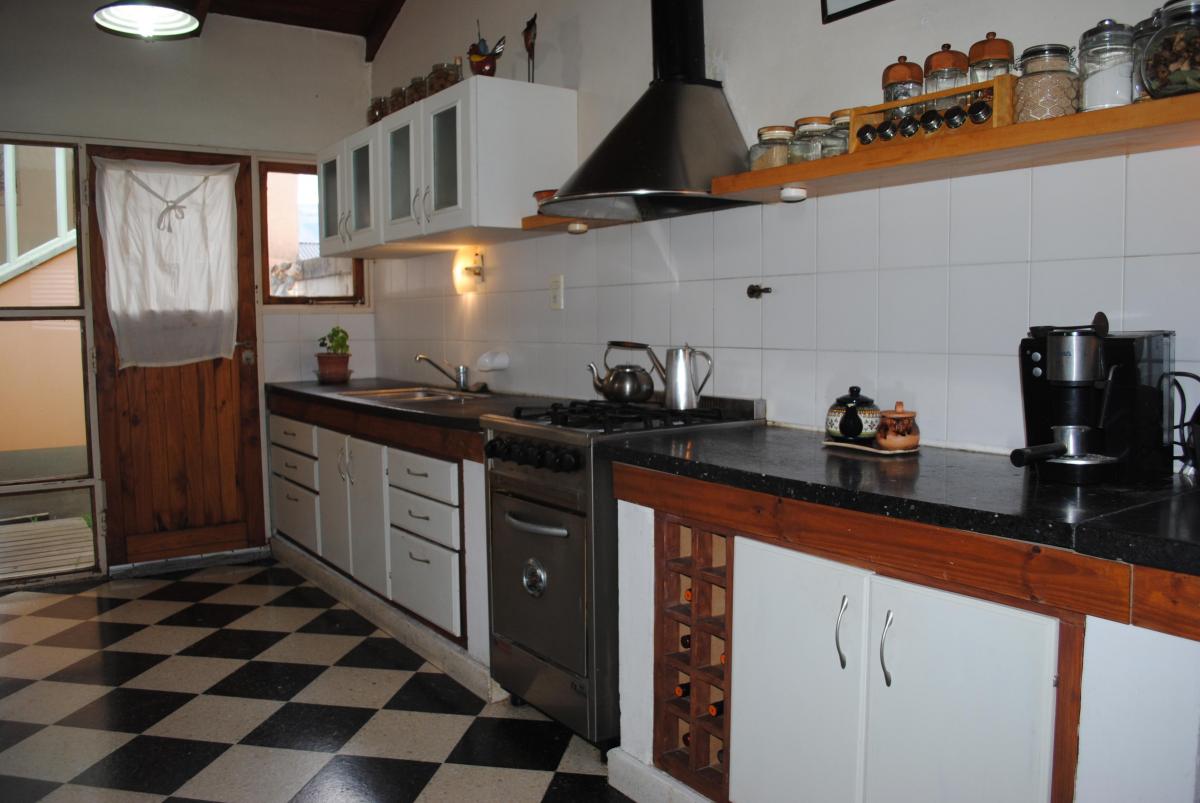 Hermosa Casa 5 Dorm.. Esquel, Chubut. Amplio Patio. 4