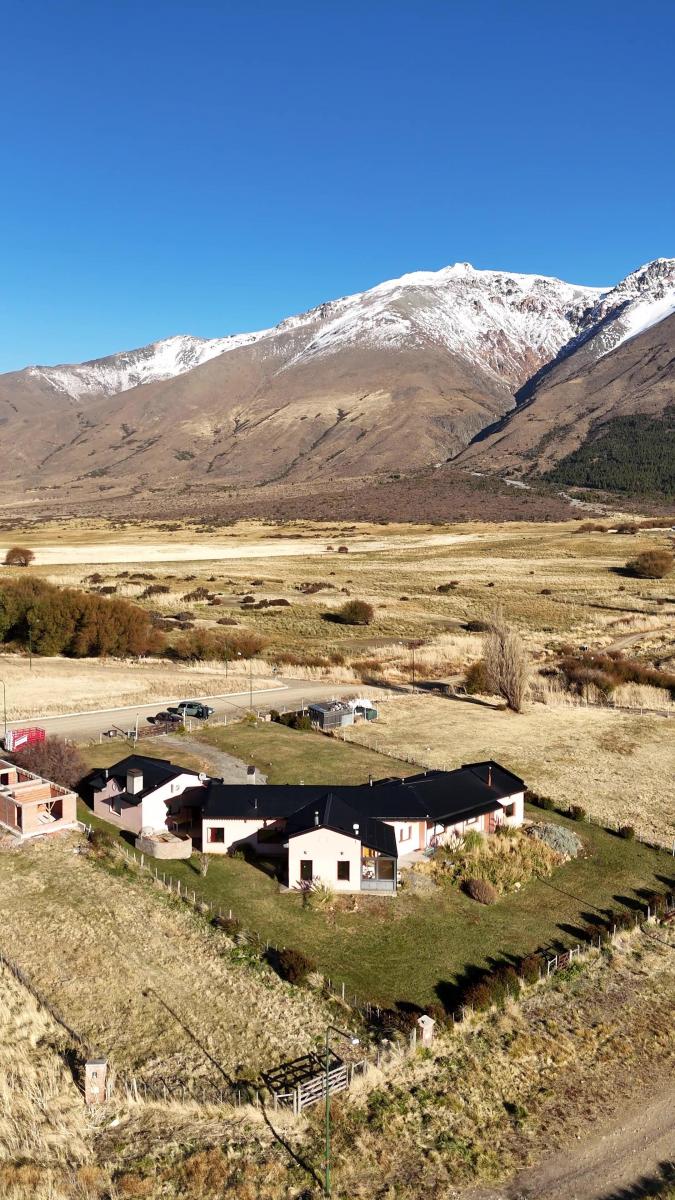 Venta Gran Casa 300 m² en Lote de 3000 m² Exclusiva Esquel, Chubut 2