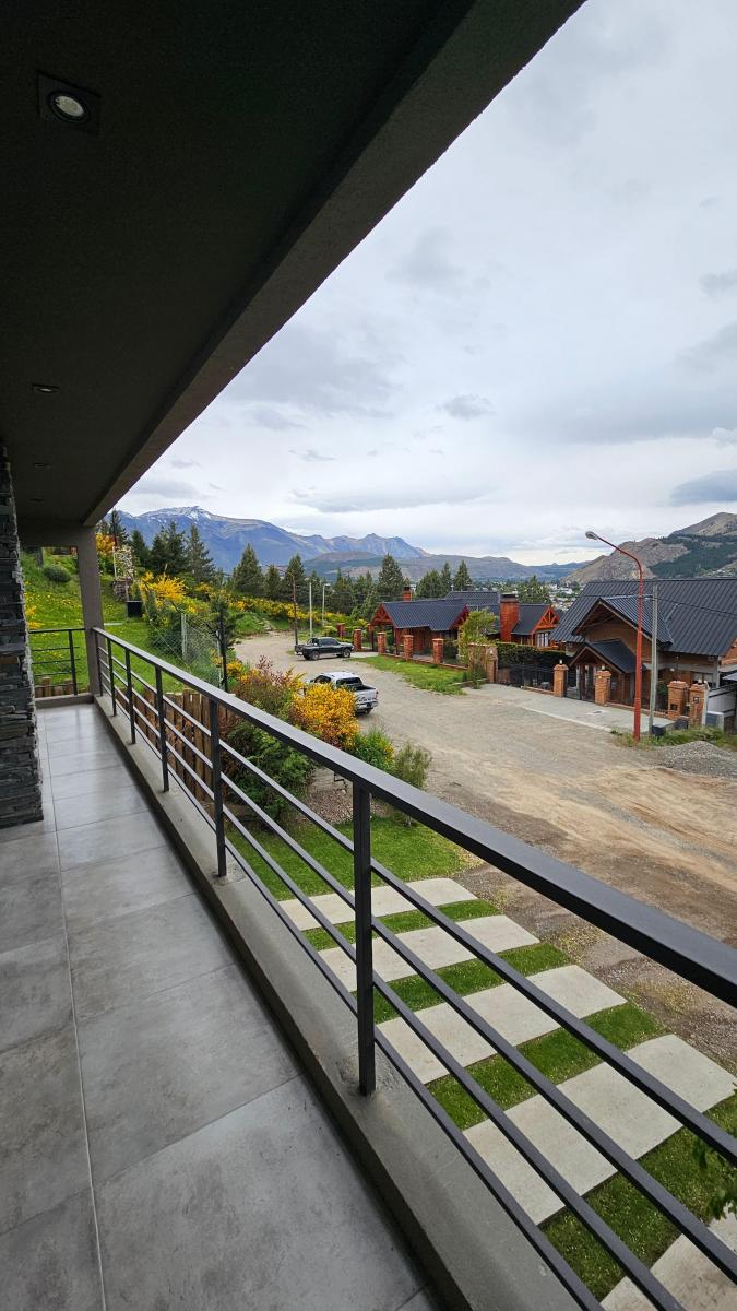Extraordinaria Vivienda en Uno de Los Mejores Barrios de Esquel. 2