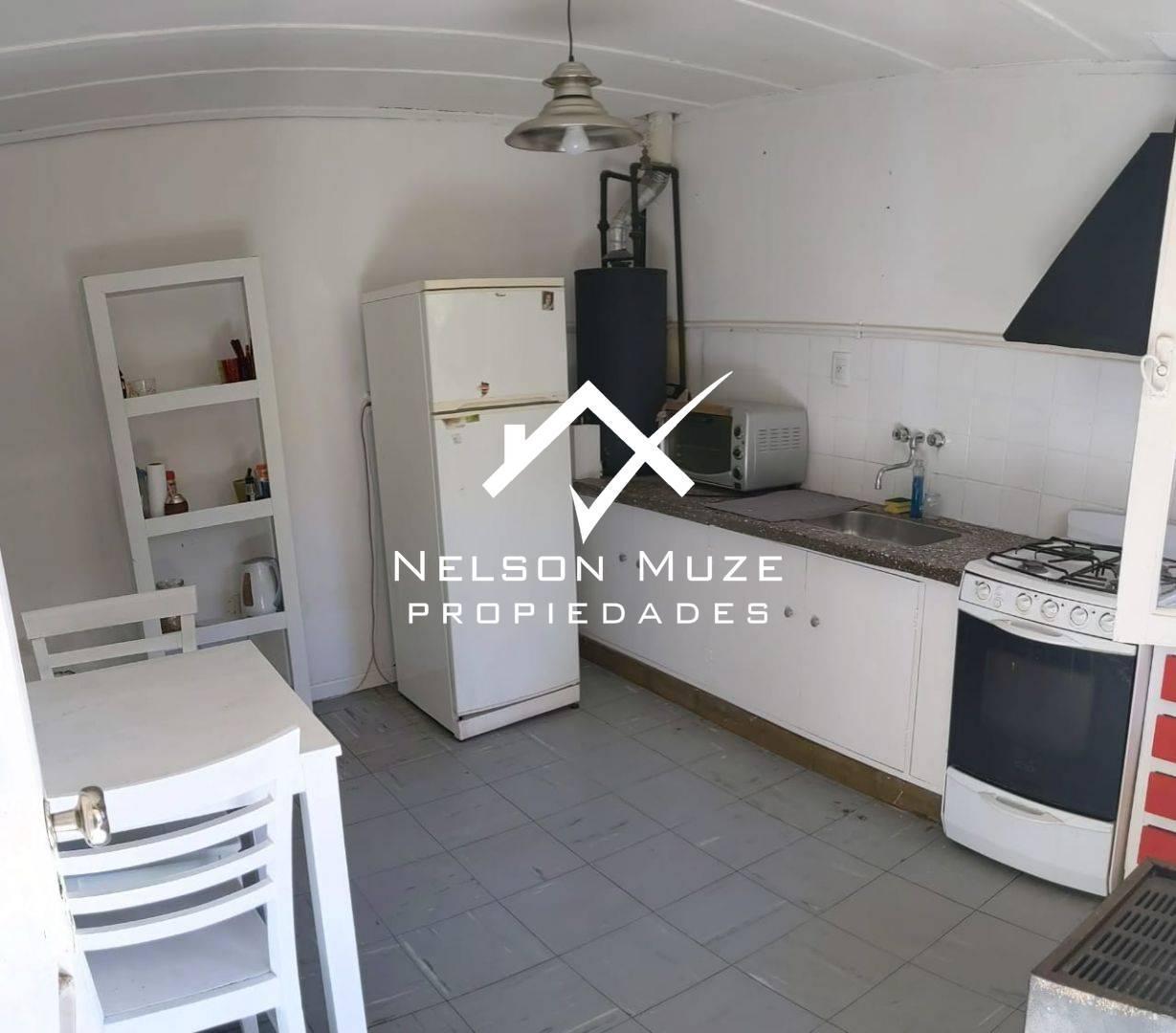Foto de Venta amplia vivienda y depto, centro de Esquel, Chubut, imagen 5