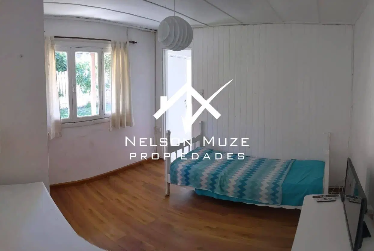Venta amplia vivienda y depto, centro de Esquel, Chubut 5