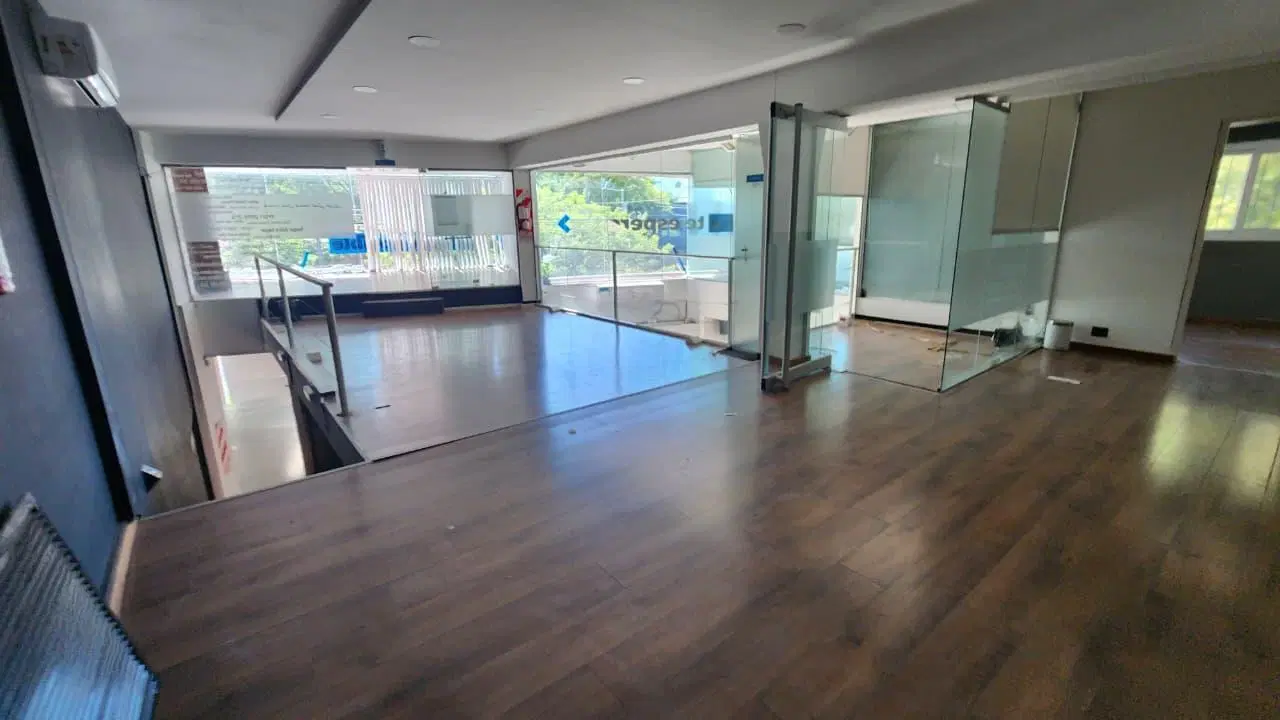 IMPORTANTE Local Comercial en ALQUILER 5