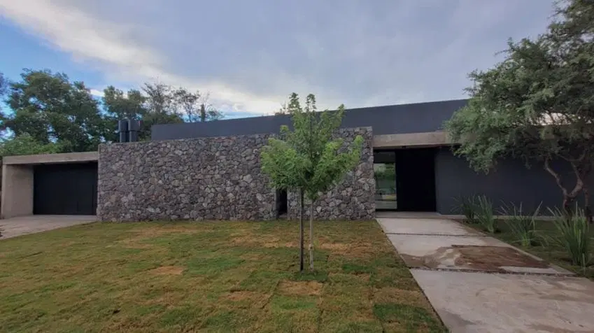 Casa a la venta en El Terron - 296 m2 - 1.124 m2 de terreno 3