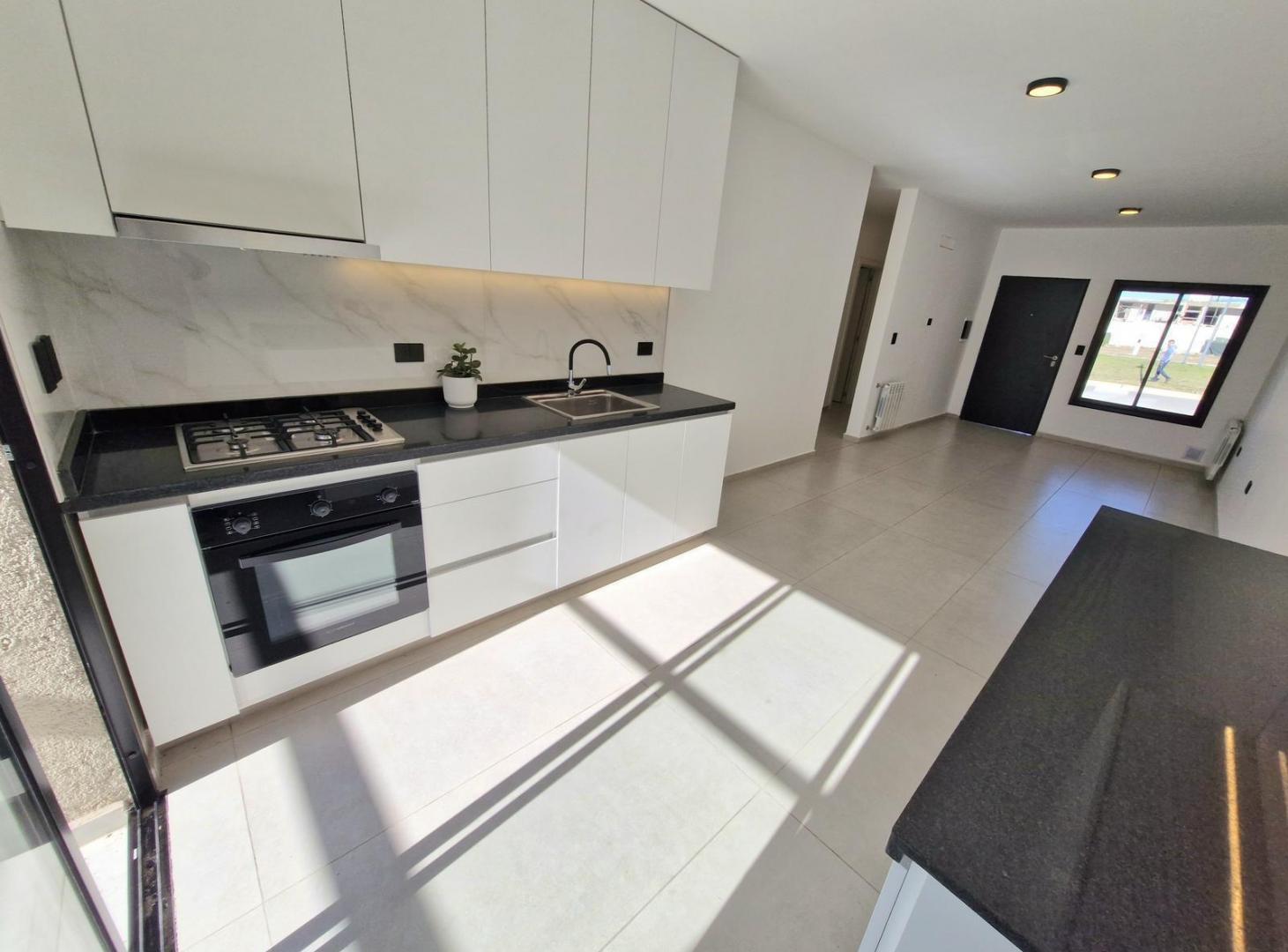 Foto de VENTA - DOCTA DUPLEX 2 DORM - UNA PLANTA -TODOS LOS SERVICIOS, imagen 4