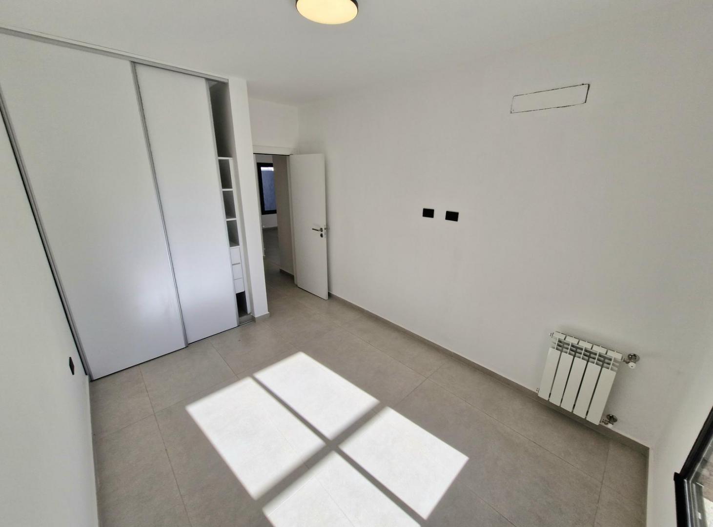 Foto de VENTA - DOCTA DUPLEX 2 DORM - UNA PLANTA -TODOS LOS SERVICIOS, imagen 2