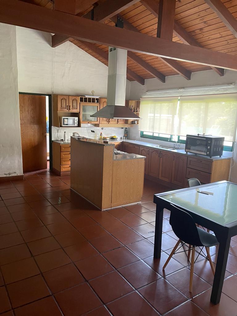 Las Delicias - 1 Planta - 5 Dorm. - 3 Baños - Parque - Cochera 1