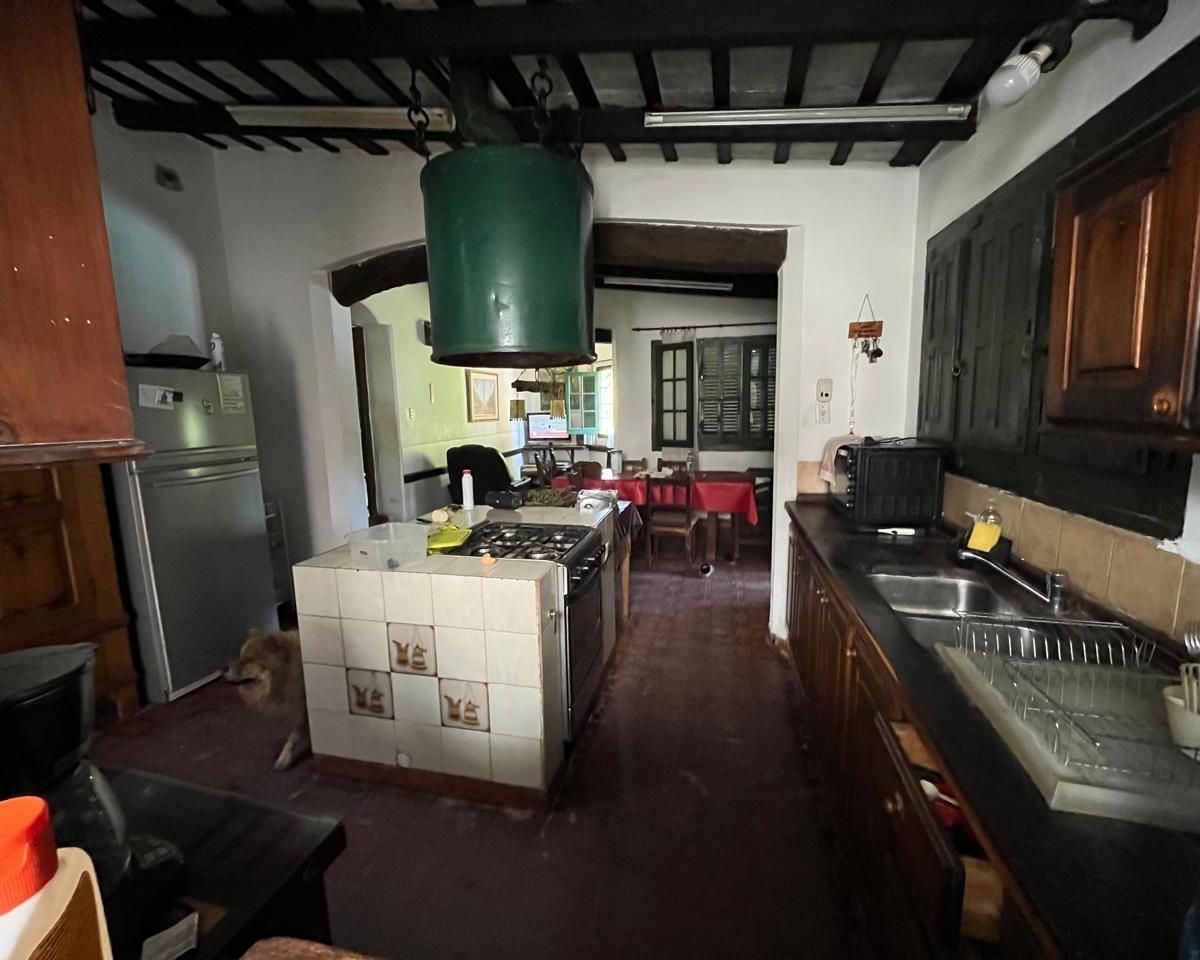 Av San Martin - Villa Allende, 5 Dorm. Pileta, Cochera Para 3 Autos 2