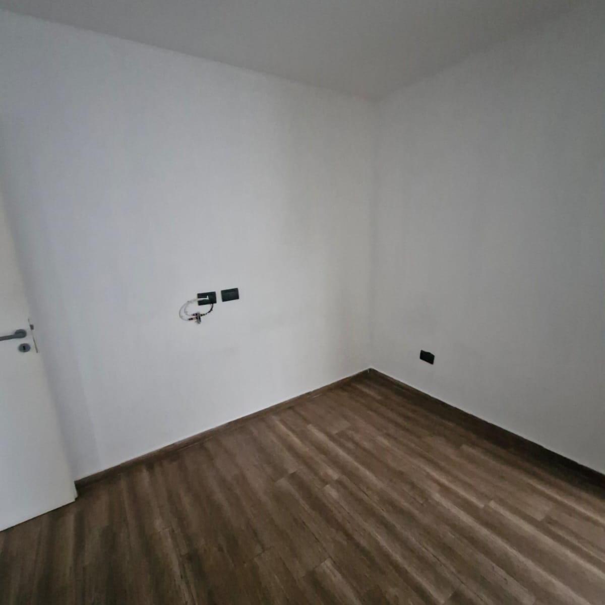 Calera Frente a La Estanzuela, Duplex Moderno,2 Dorm, Patio y Cochera 3