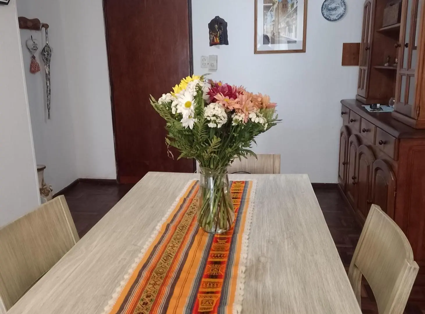 VENTA DEPARTAMENTO 3 DORMITORIOS  AMUEBLADO Y CON COCHERA 2
