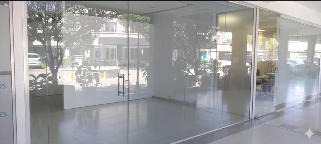 LOCALES EN ALQUILER DE 2-3 Y 4 AMBIENTES COMPLEJO BARRANQUITAS PLAZA URCA CON SEGURIDAD PERMANENTE