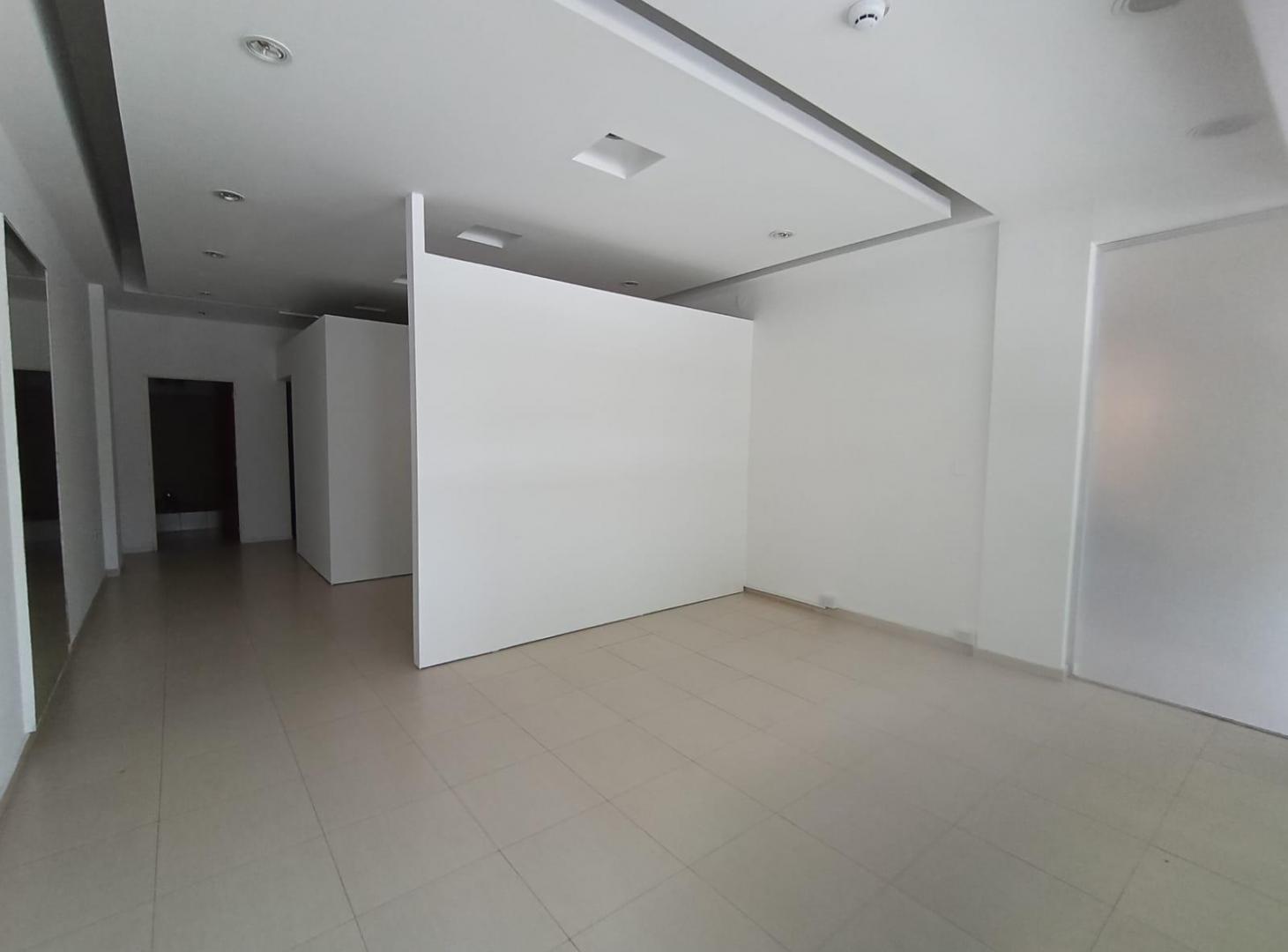 Foto de LOCALES EN ALQUILER DE 2-3 Y 4 AMBIENTES COMPLEJO BARRANQUITAS PLAZA, imagen 3