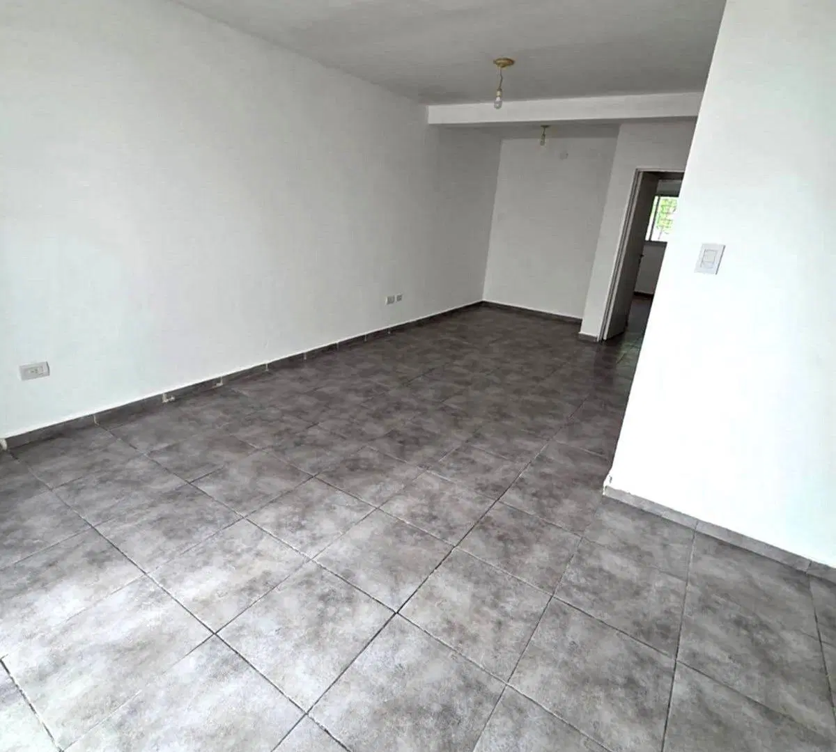 VENTA DEPARTAMENTO 2 DOR ALTO ALBERDI MUY LUMINOSO CON PATIO 4