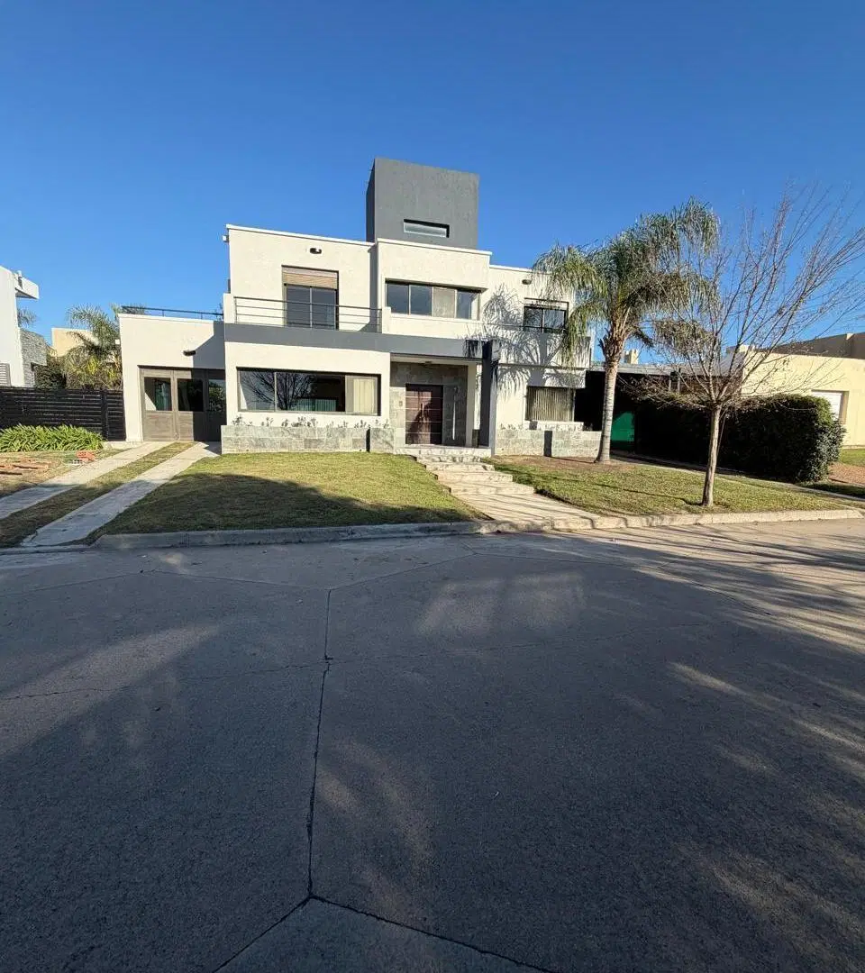 CASA EN ALQUILER VALLE ESCONDIDO LAS TERRAZAS 4 D PPAL EN SUITE QUINCHO PILETA 5