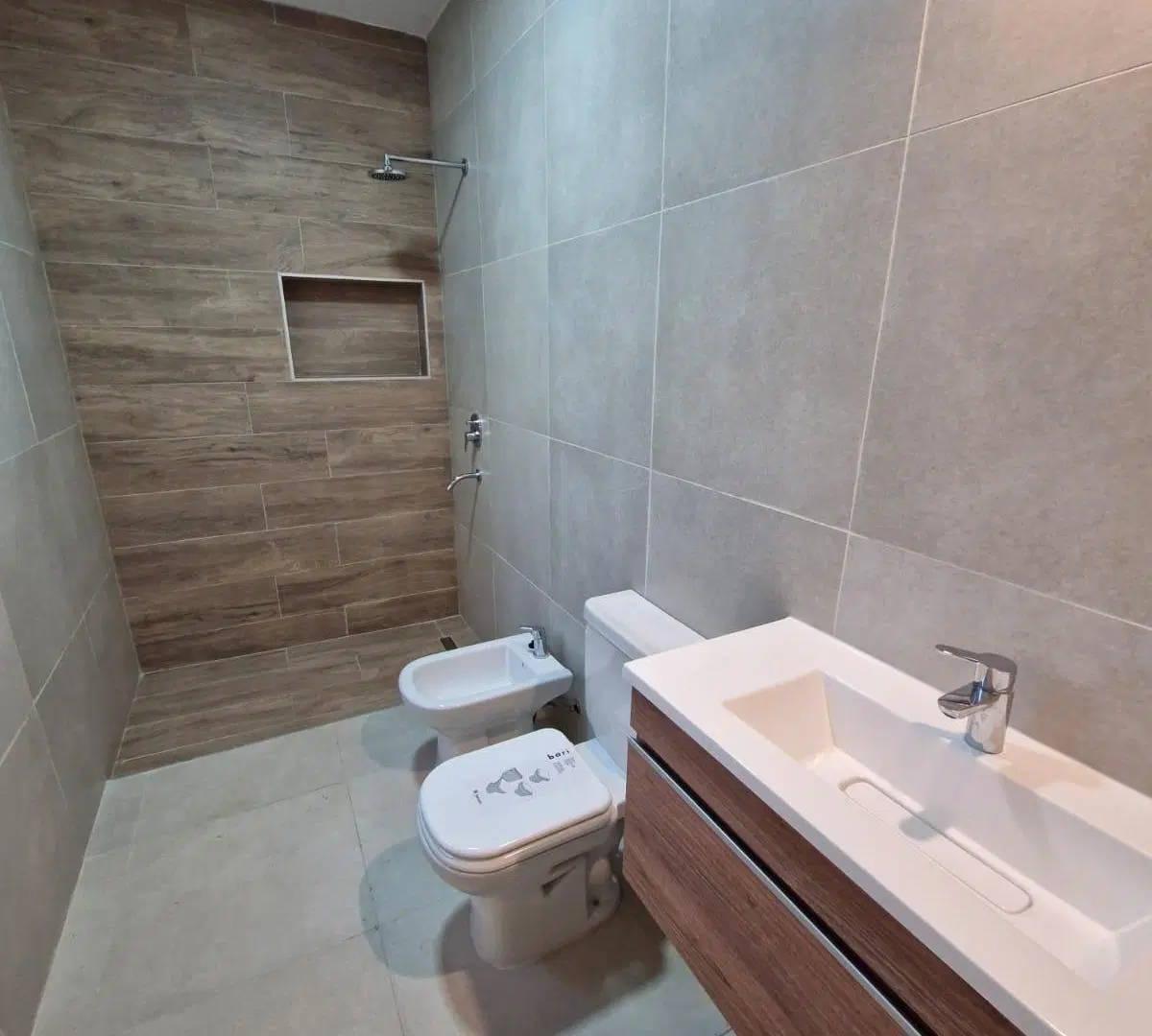 DUPLEX EN ALQUILER DOCTA 3 DORMITORIOS CON COCHERA 8