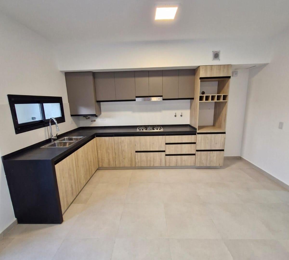 Foto de DUPLEX EN ALQUILER DOCTA 3 DORMITORIOS CON COCHERA, imagen 2