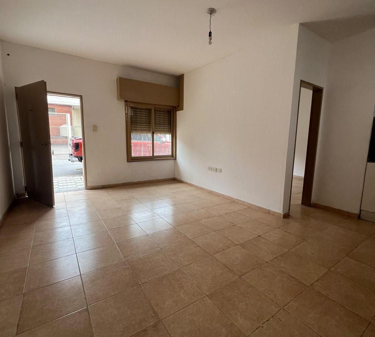 Foto de VENTA DEPARTAMENTO PLANTA BAJA 1 DORMITORIO BARRIO ZUMARAN CON COCHERA, imagen 5