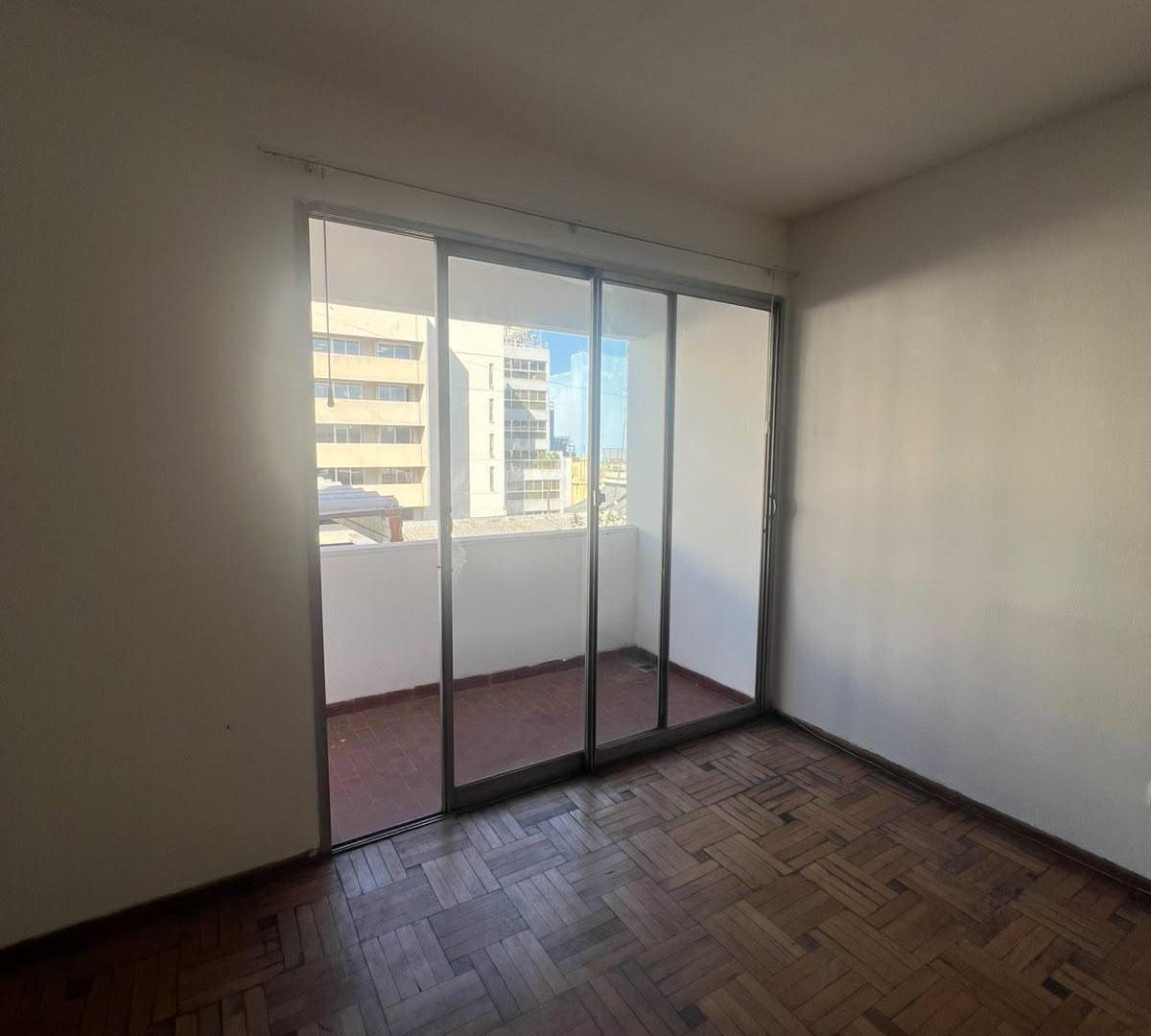 Foto de DPTO EN VENTA FIGUEROA ALCORTA 2 DORMITORIOS CON BALCON, imagen 4