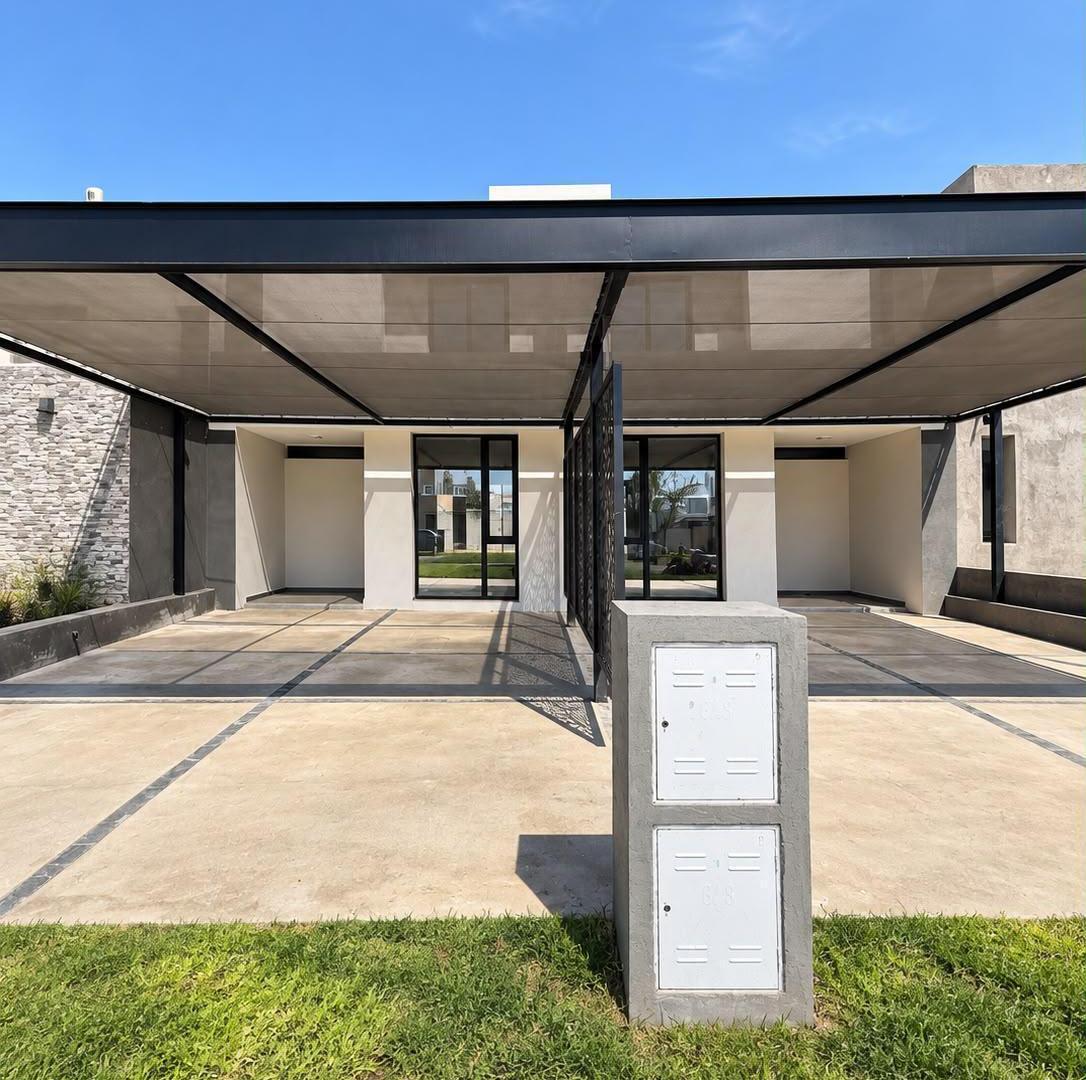 Foto de VENTA DUPLEX DE CATEGORIA 3 DORMITORIOS COLINA DE MANANTIALES, imagen 5