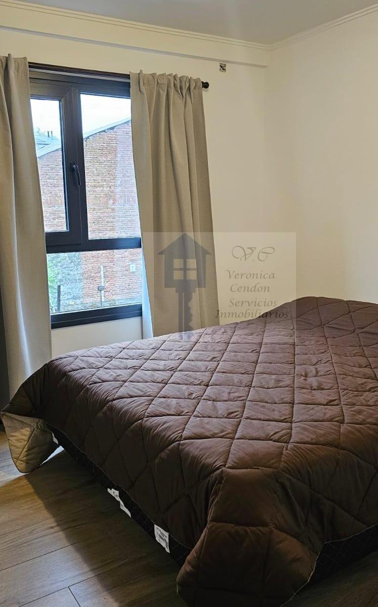 Vendo Moderno Departamento en Pleno Centro de San Martin de Los Andes 2