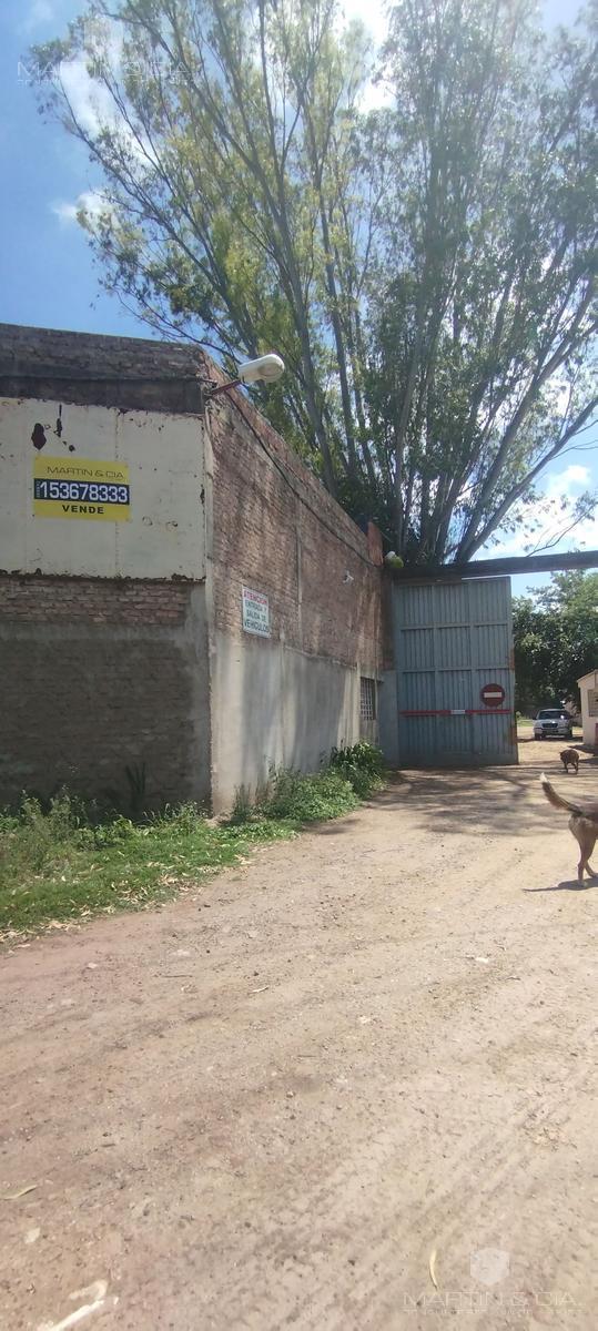Galpón con Oficinas Sobre Av Las Malvinas 4