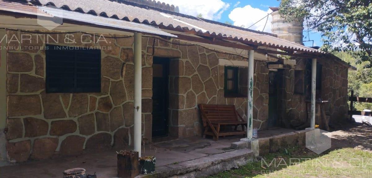 Parador y Dormis Sobre Vado Arroyo Las Tazanas 1