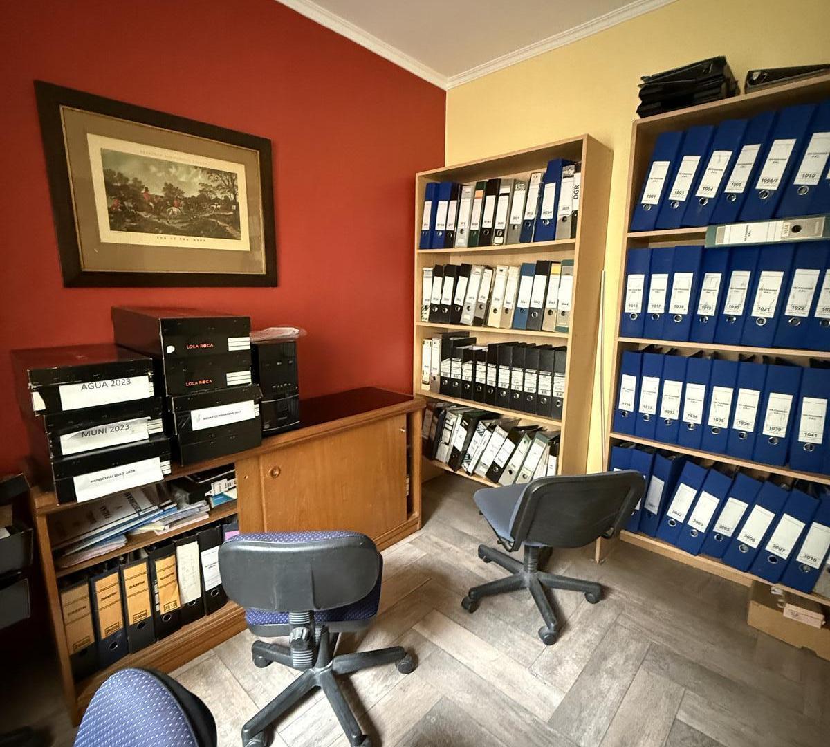 Foto de Departamento en venta tres dormitorios, apto oficina en Centro, imagen 2