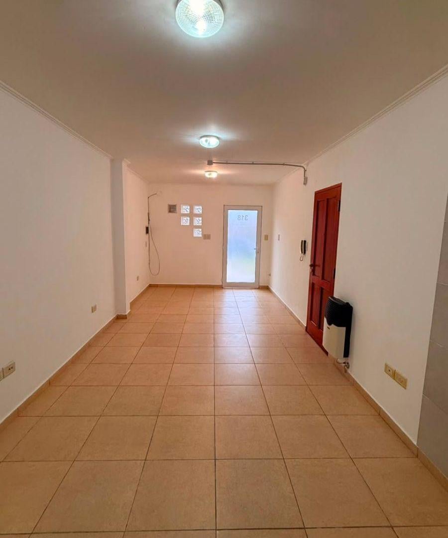Foto de Local comercial en alquiler, imagen 2