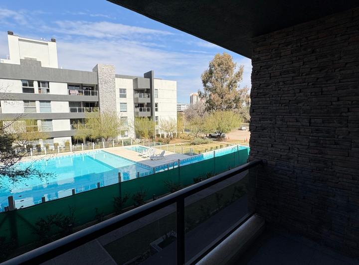 Departamento de 2 dormitorios en alquiler. Casonas de los Arcos. 4