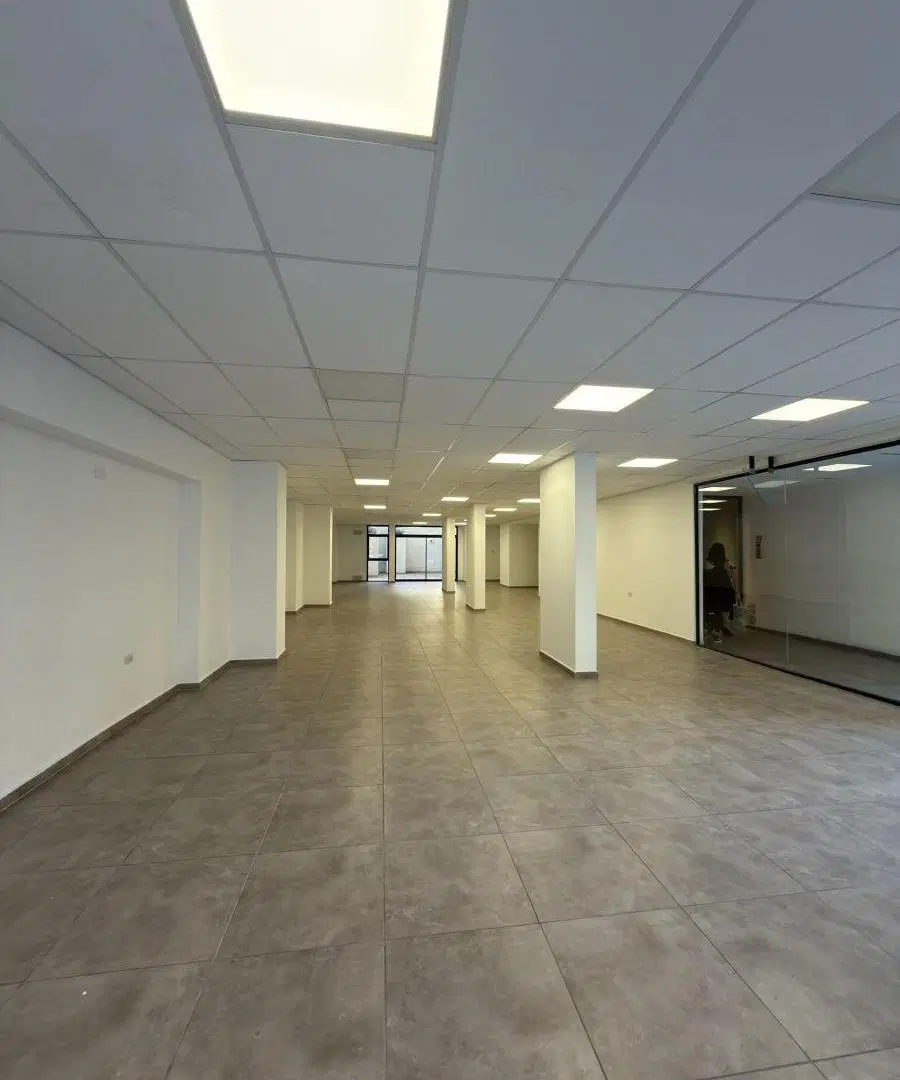 Local comercial en alquiler. Nueva Córdoba 4