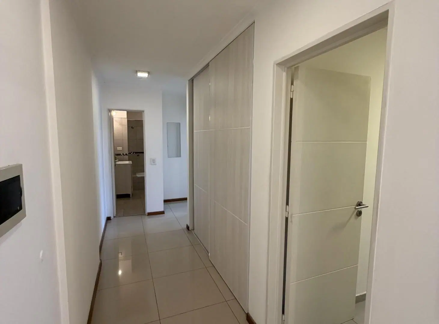 Departamento 2 dormitorios con cochera en alquiler 4