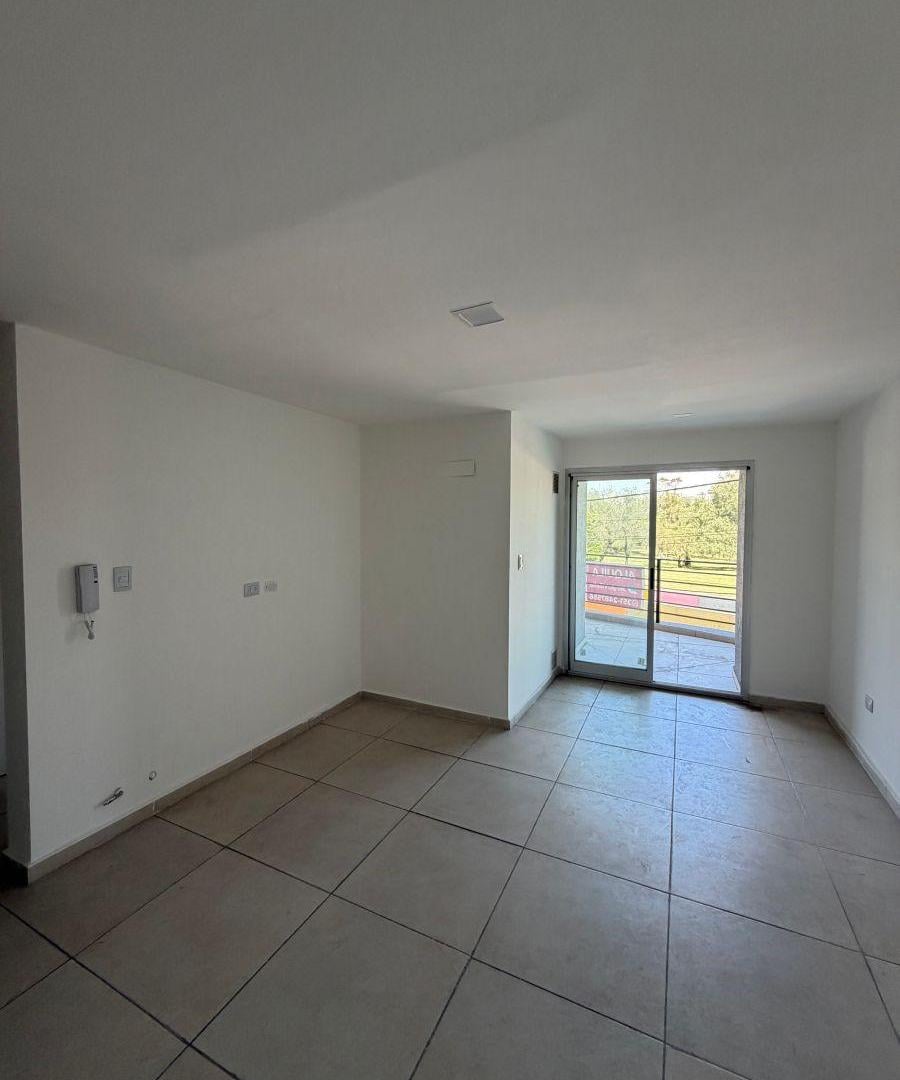 Foto de Departamento 1 dormitorio con cochera. General Paz, imagen 5