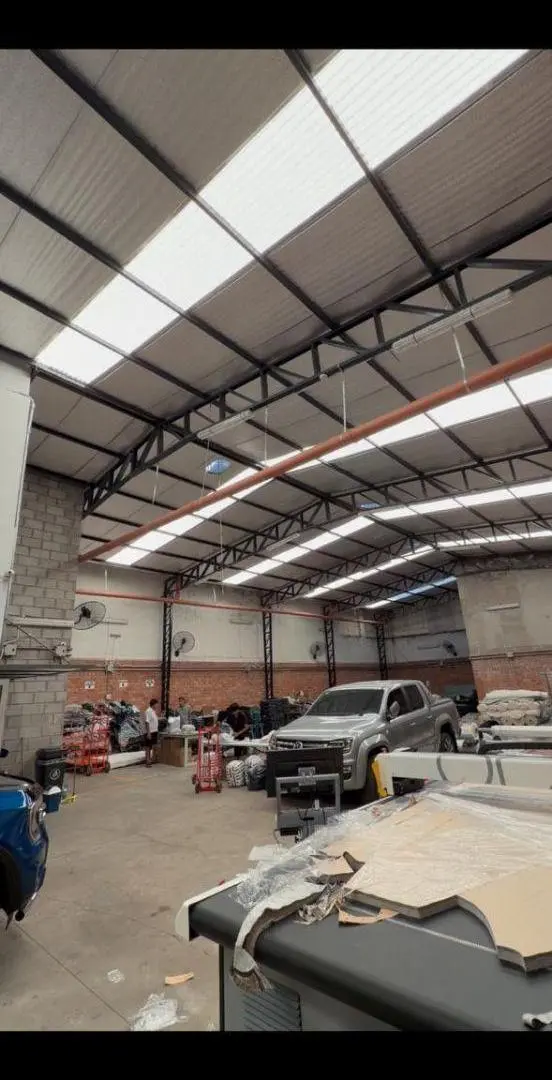 GALPON/DEPOSITO con 1200 m2 en alquiler en Flores 1