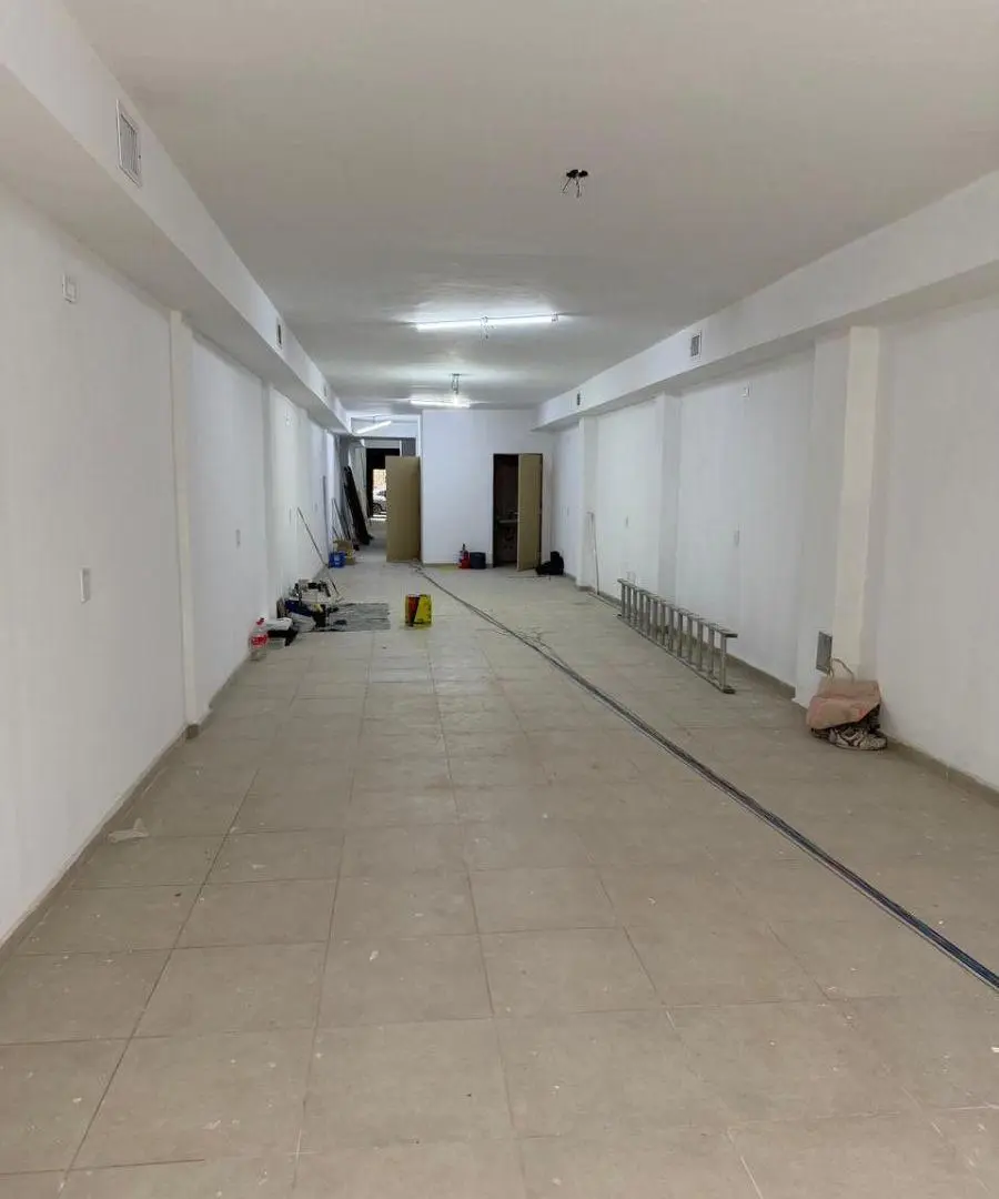 Depósito con 500 m2 en alquiler en Flores 2