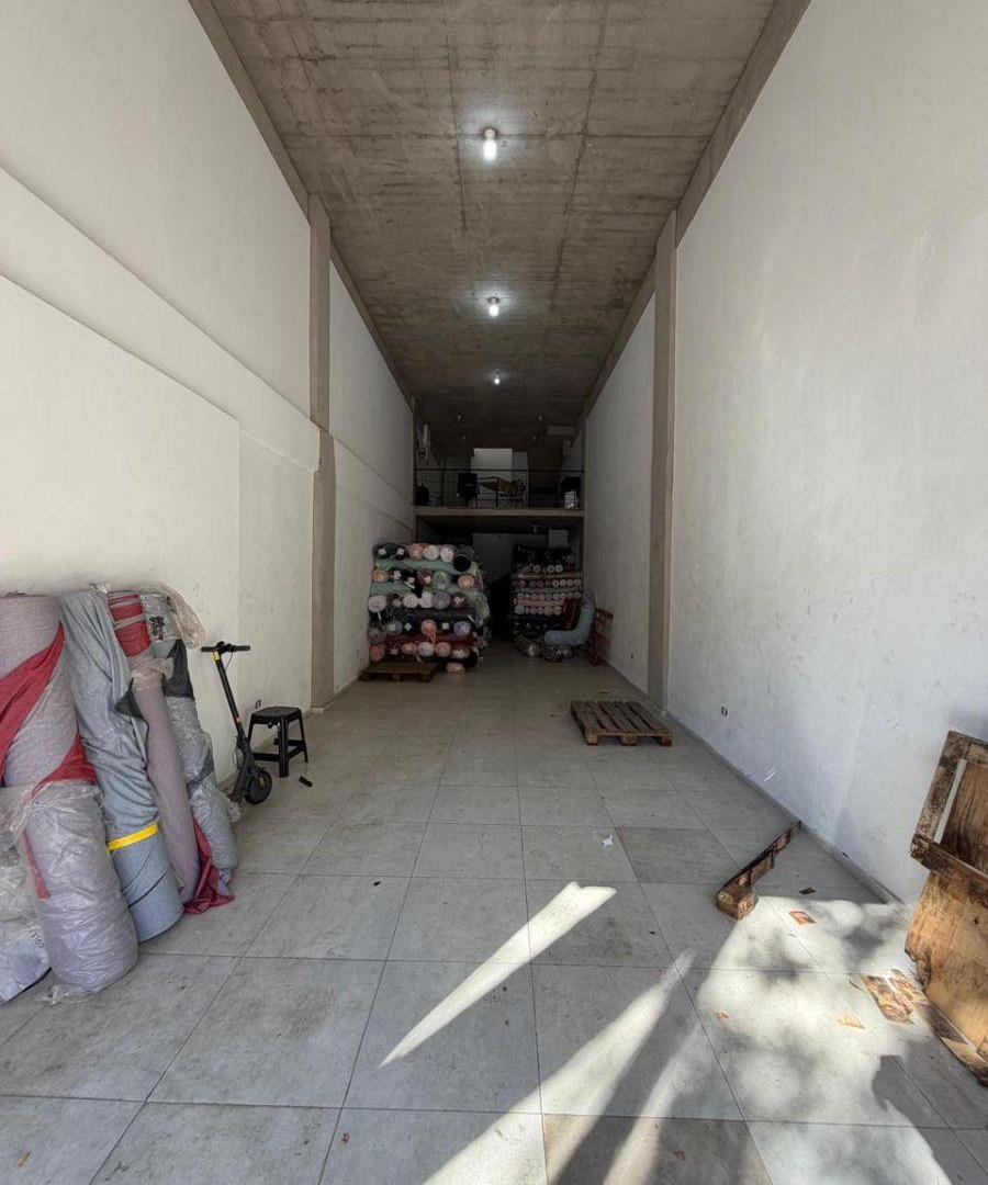 Foto de DEPOSITO EN ALQUILER- ARANGUREN 4120, imagen 2
