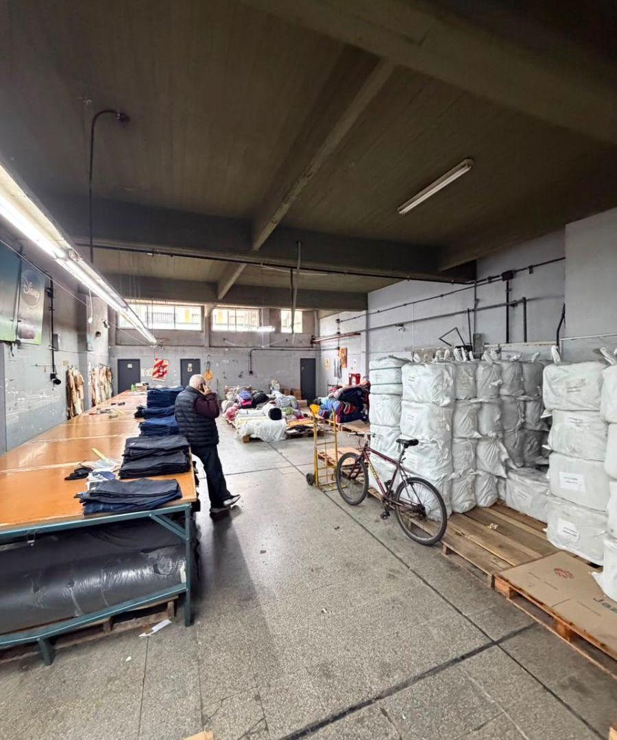 Foto de DEPOSITO/FABRICA DE 700MTS EN ALQUILER- BELAUSTEGUI3150, imagen 3