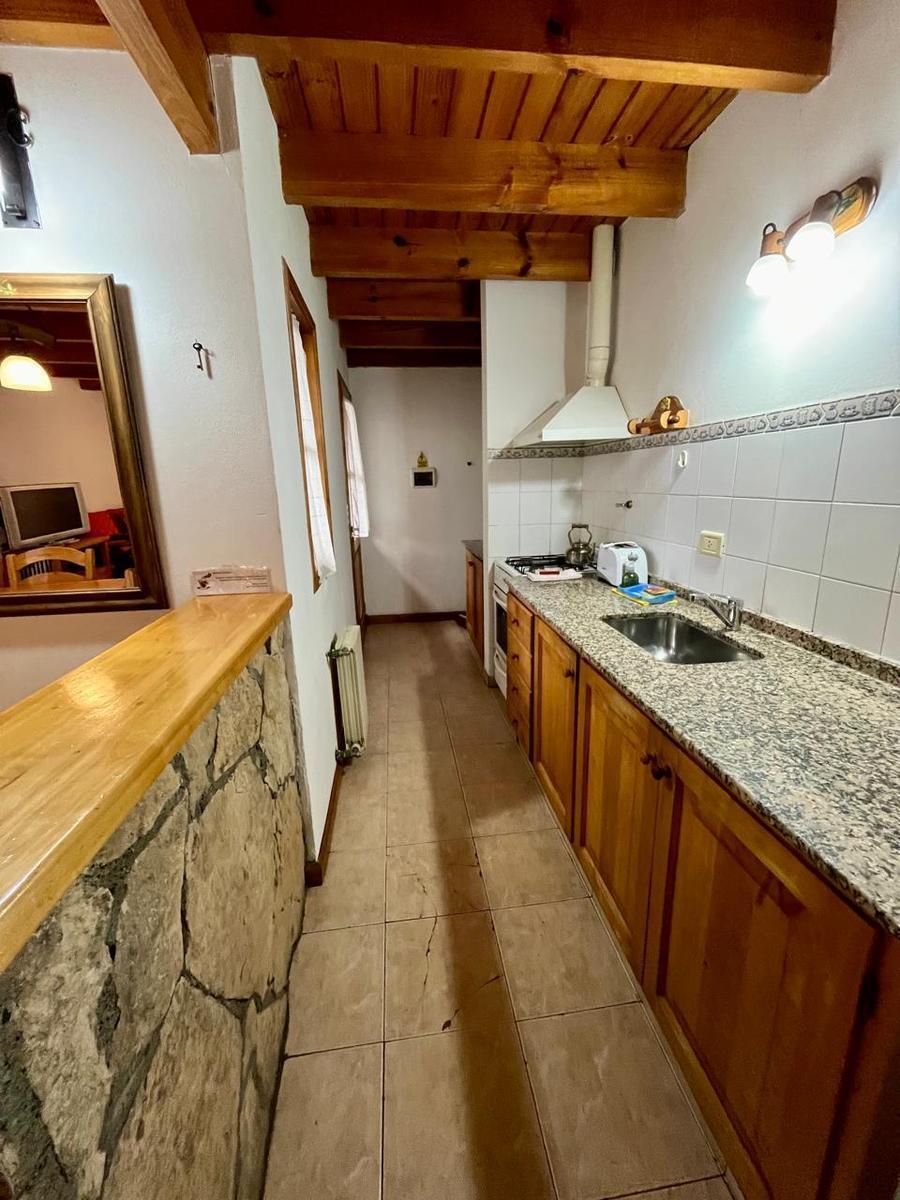 Excelente Unidad en complejo de cabañas con pileta en pleno centro