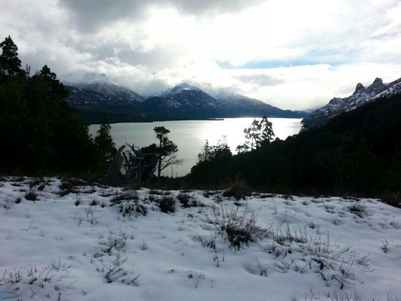 Terreno con vistas al lago Meliquina 1000 m2 posibilidad de lotes linderos tambien - Villa Meliquina
