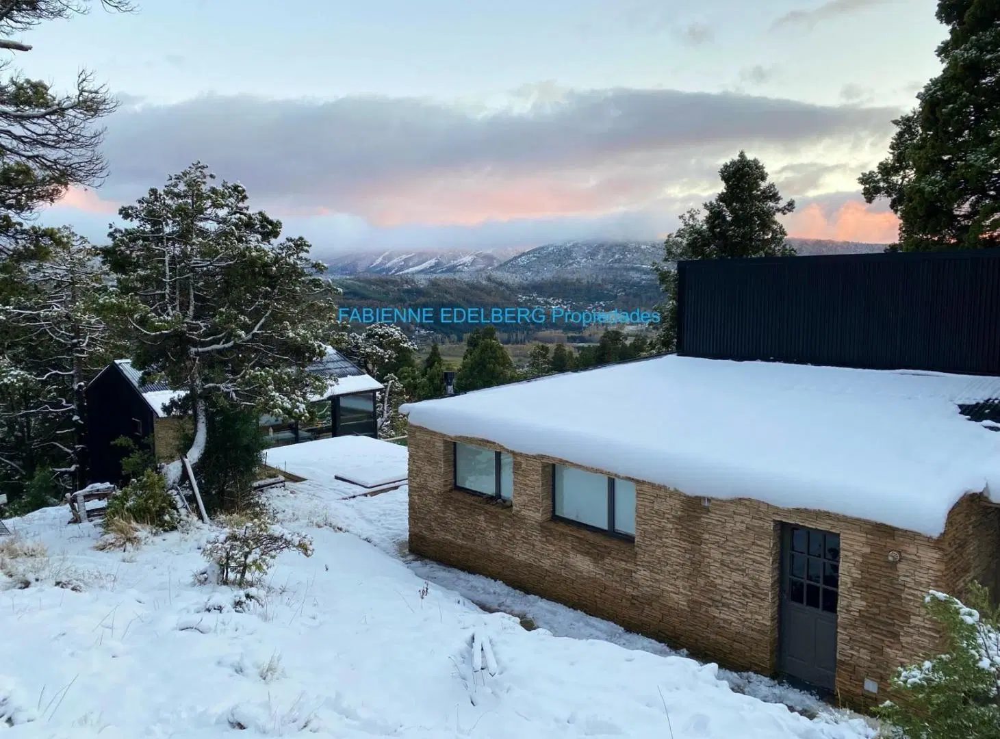 Casa en  venta barrio Handel con pileta y quincho -  San Martin de los Andes 4