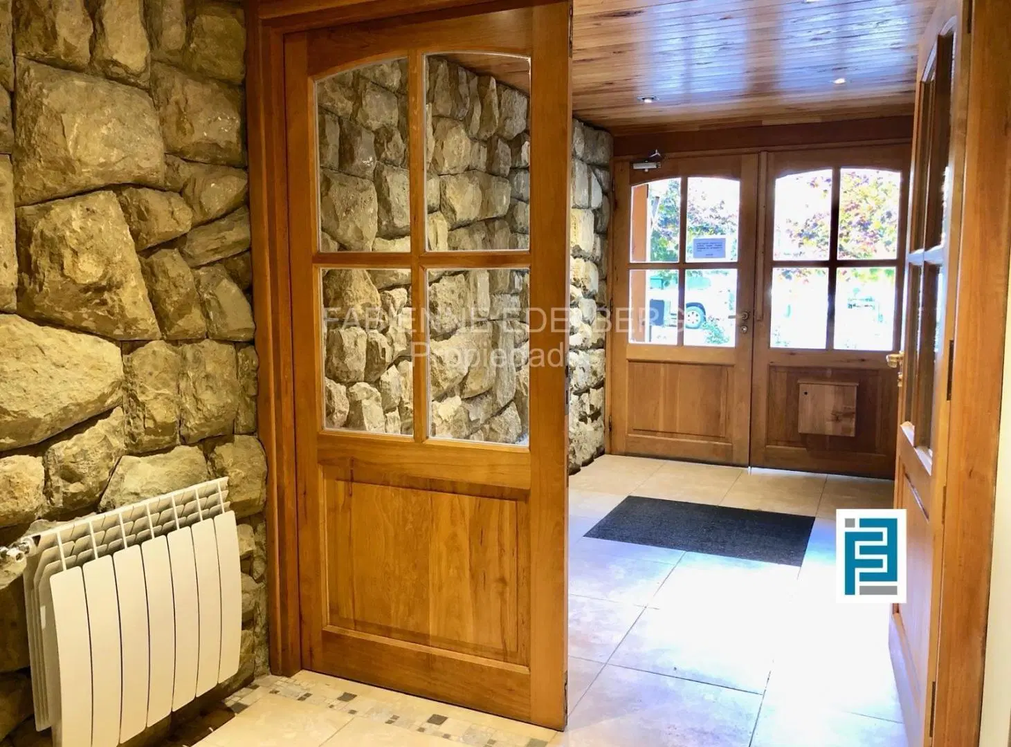 Alquiler Monoambiente con pileta - San Martín De Los Andes 2