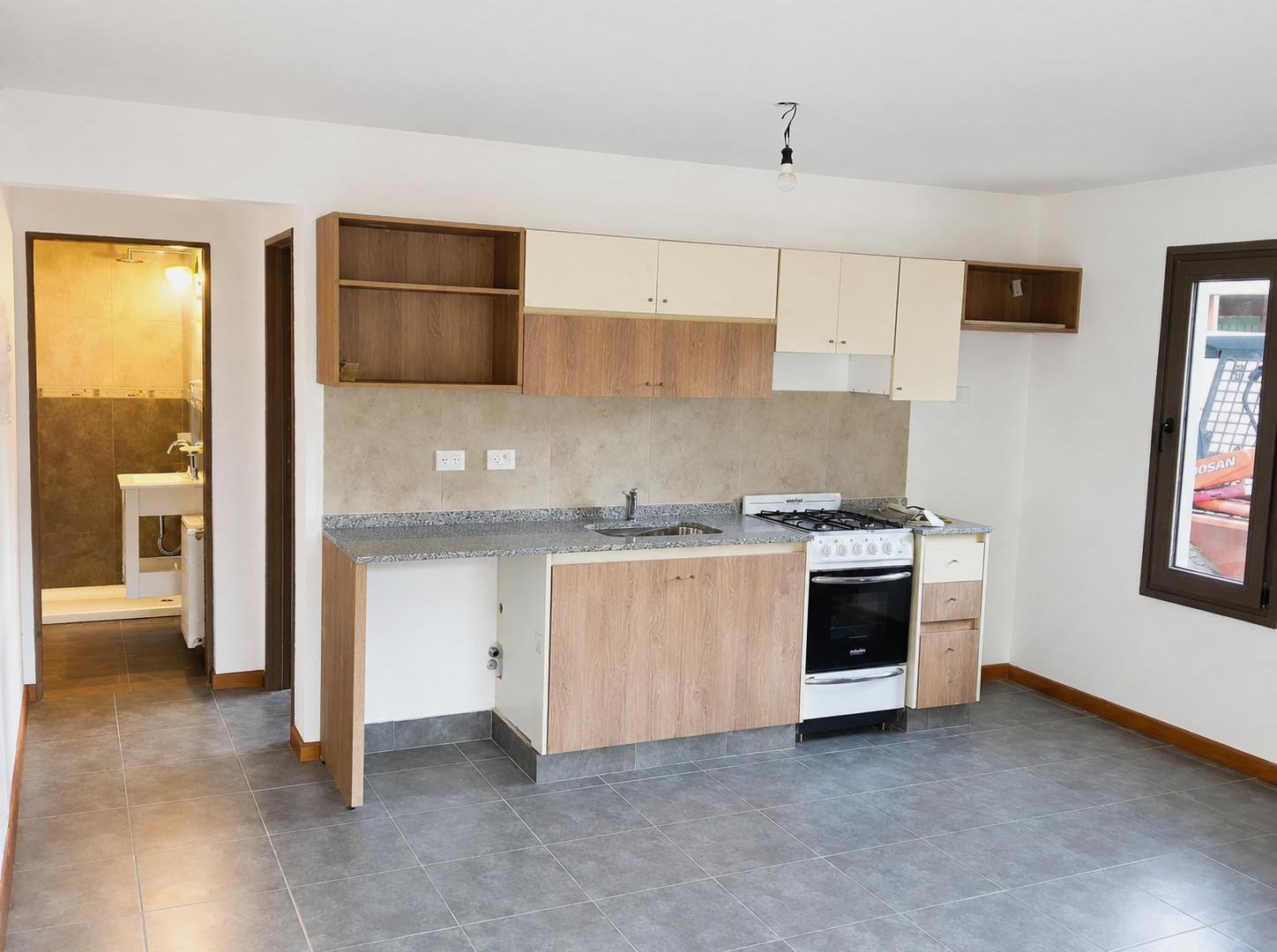 Foto de 2 Ambientes en Planta Baja – Excelente Ubicación en San Martín de los, imagen 1