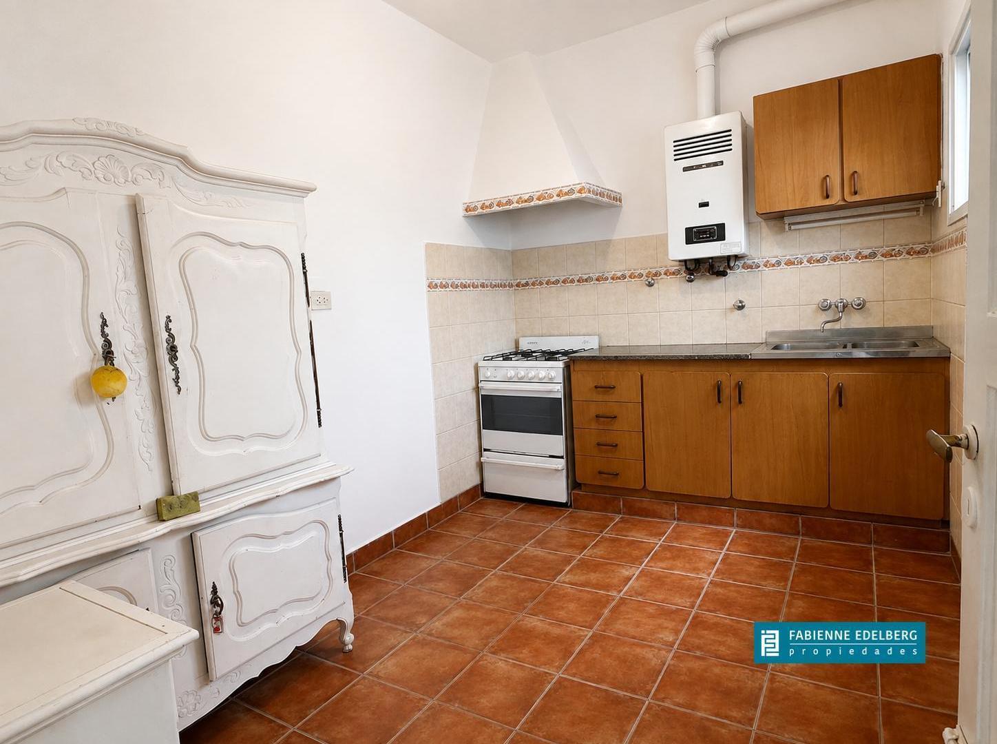 Foto de Venta Departamento en San Isidro, La Calabria 2 dormitorios con patio y, imagen 4
